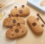 Estojo de Pelúcia Capivara / Papelaria Fofa Kawaii